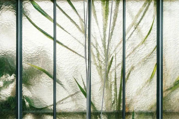 图片[4]-景观艺术中的玻璃：U型玻璃、玻璃砖、玻璃石什么是U型玻璃、玻璃砖、玻璃石-VIP景观网